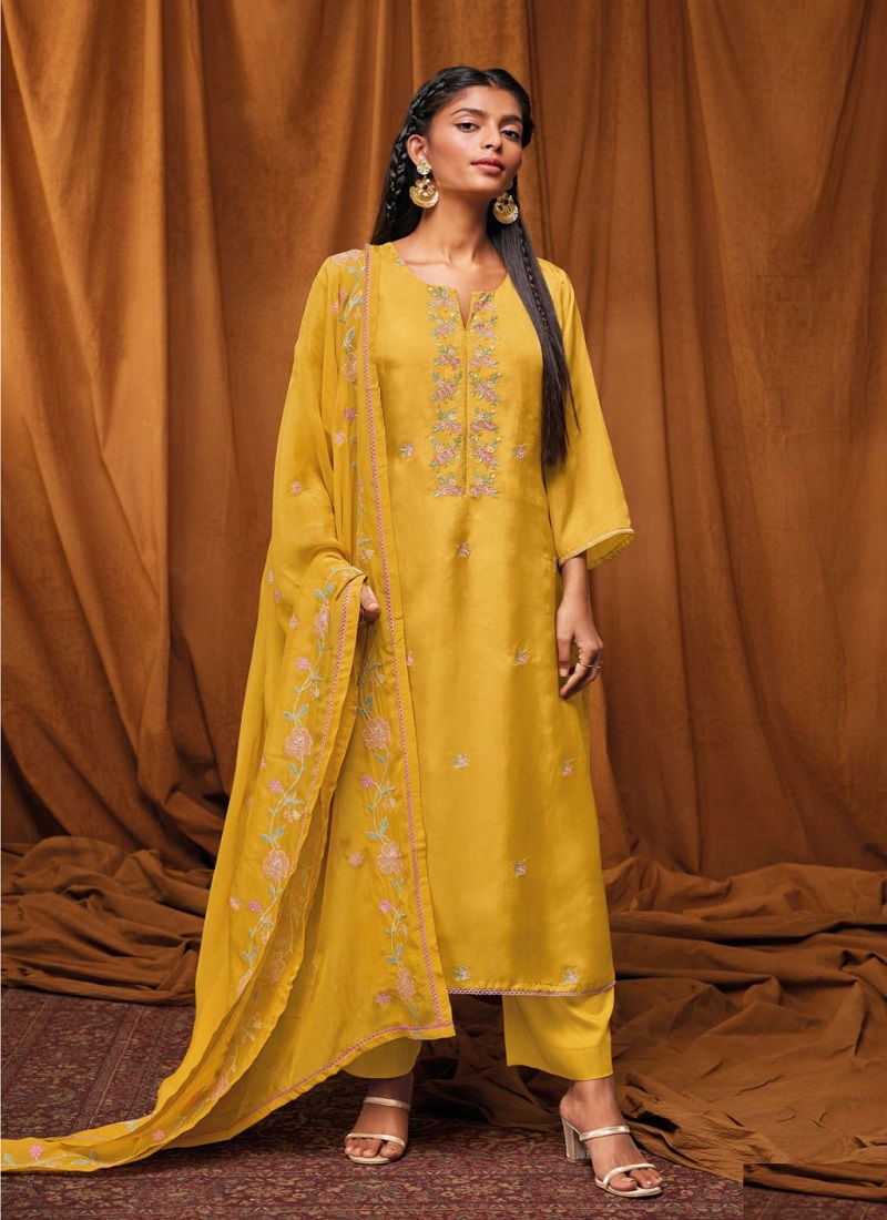 Yahvi S1713 By Ganga Designer Salwar Suit Catalog
